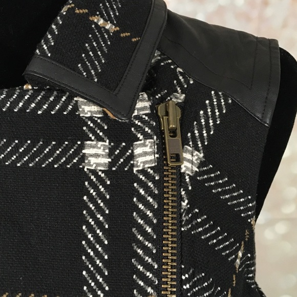 CaBi Grid Plaid Zip Up Vest - Picture 6 of 9